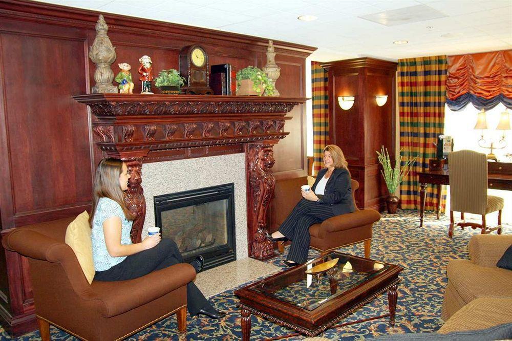 Hampton Inn & Suites Cleveland-Beachwood Chambre photo