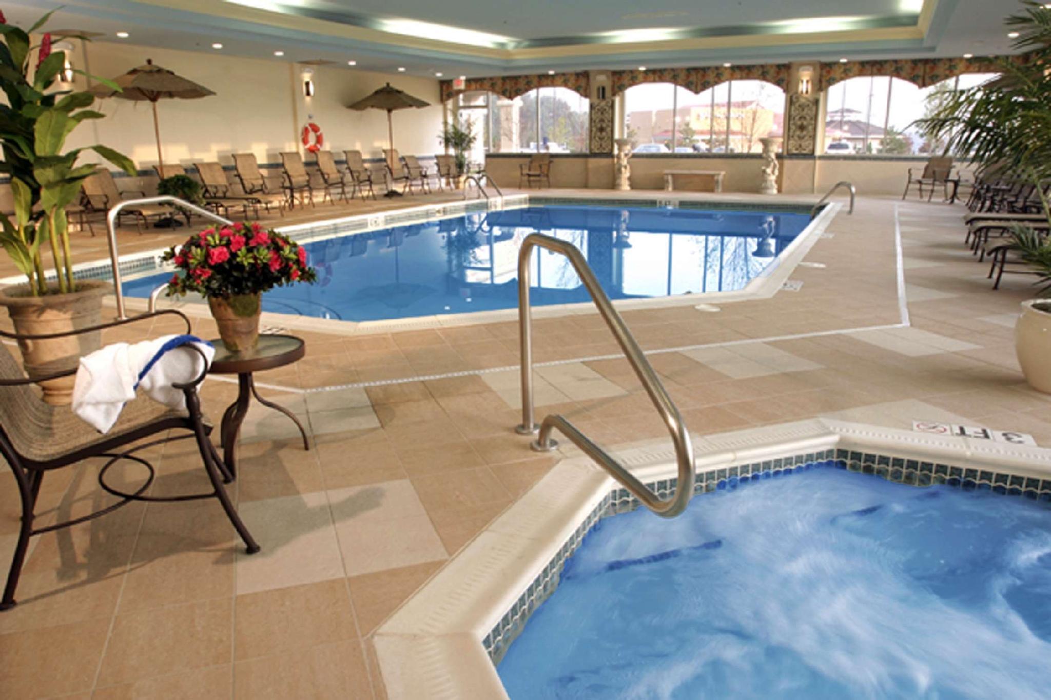 Hampton Inn & Suites Cleveland-Beachwood Extérieur photo