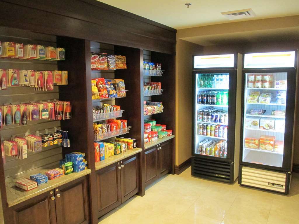 Hampton Inn & Suites Cleveland-Beachwood Restaurant photo