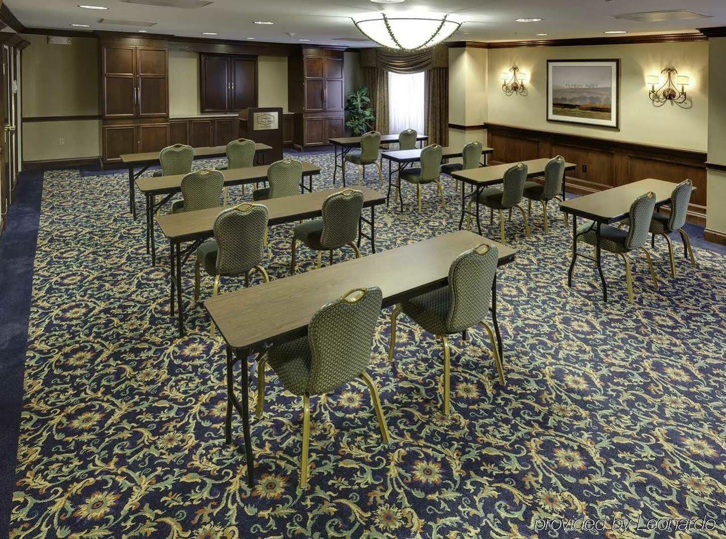 Hampton Inn & Suites Cleveland-Beachwood Extérieur photo